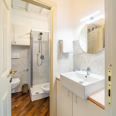 Apartment Dimora Nel Centro - Reggio Emilia
